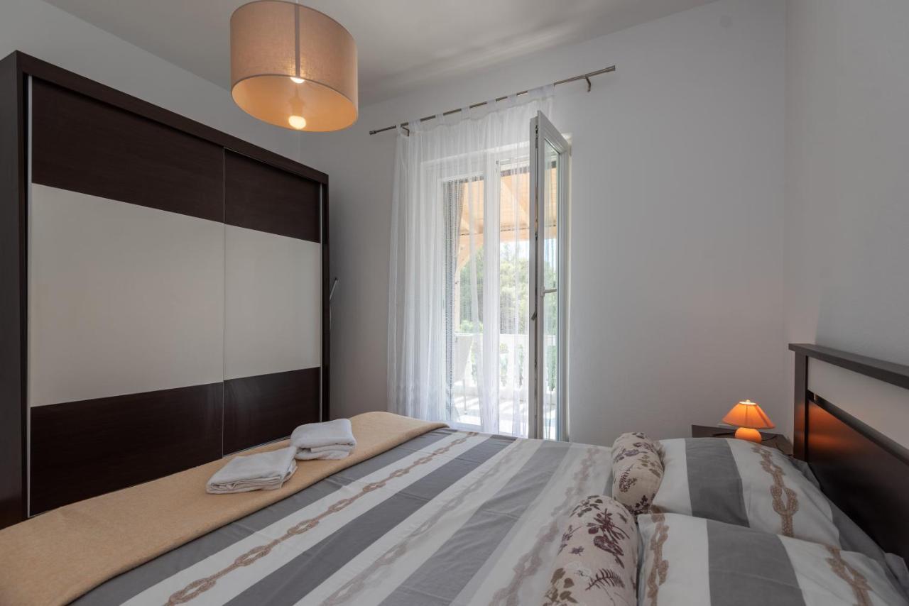Apartman Tribunj Tribalj Exteriér fotografie