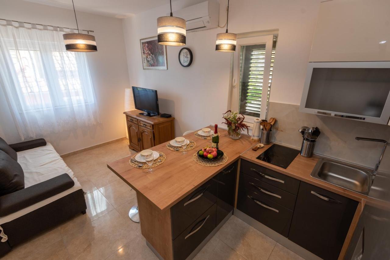Apartman Tribunj Tribalj Exteriér fotografie